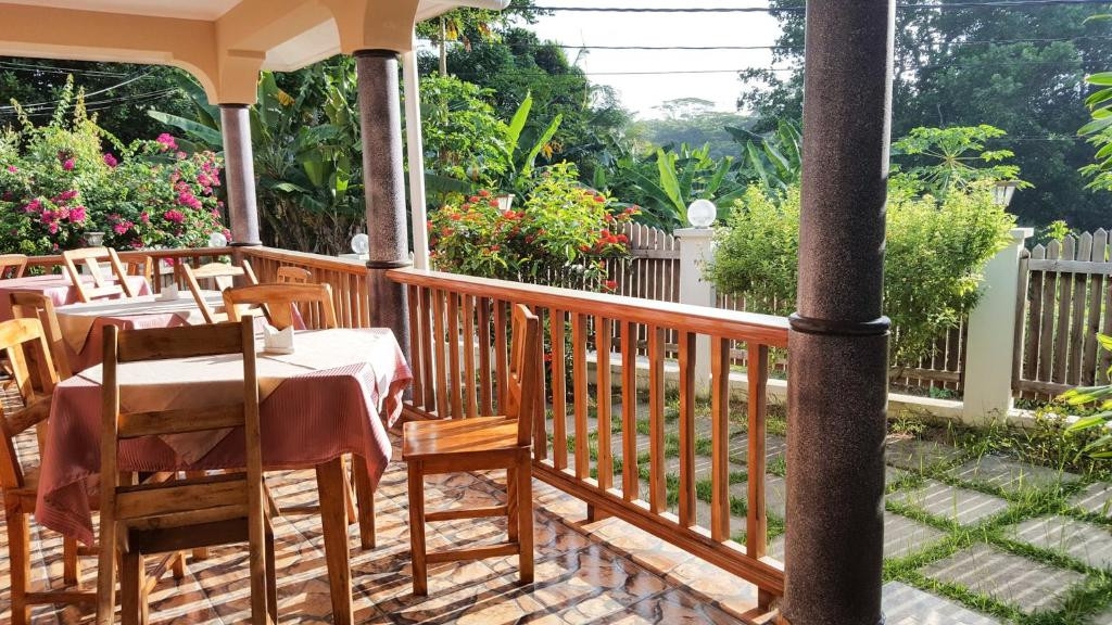 BERNIQUE GUEST HOUSE — фото 13