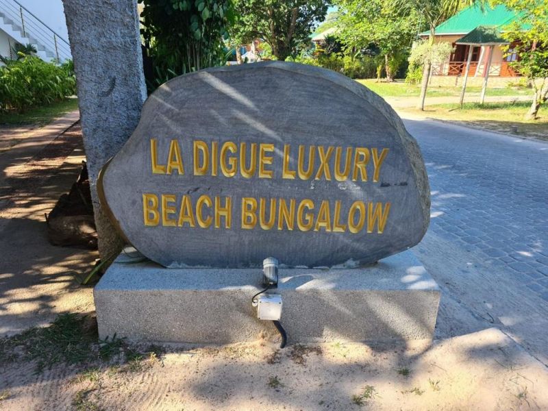 LA DIGUE LUXURY BEACH BUNGALOW — фото 4