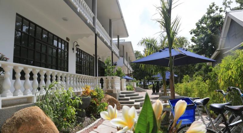 LA DIGUE SELF CATERING — фото 2