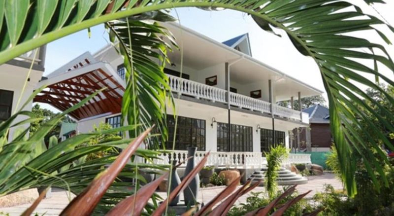 LA DIGUE SELF CATERING — фото 4