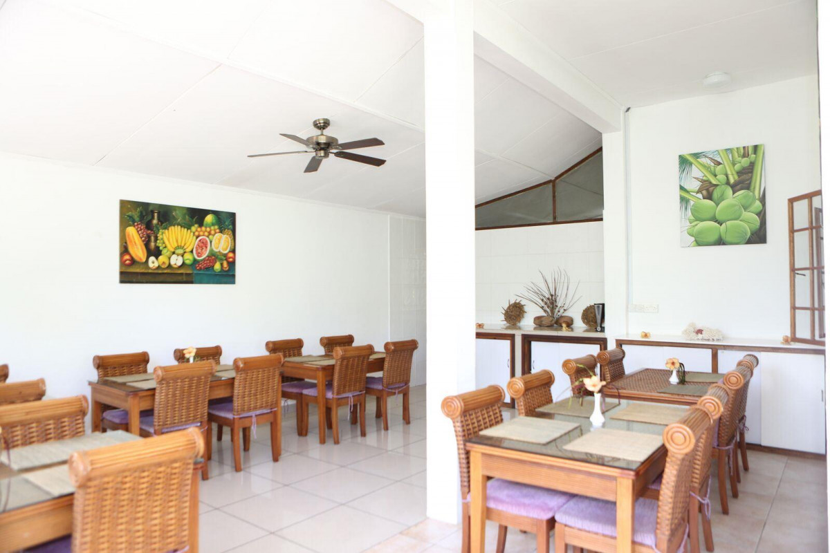 LE SURMER SELF CATERING CHALETS — фото 7