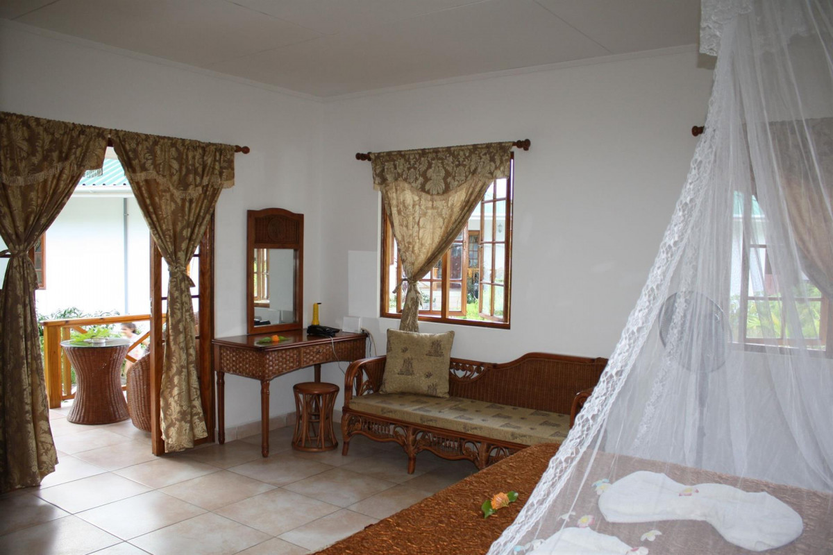 LE SURMER SELF CATERING CHALETS — фото 10