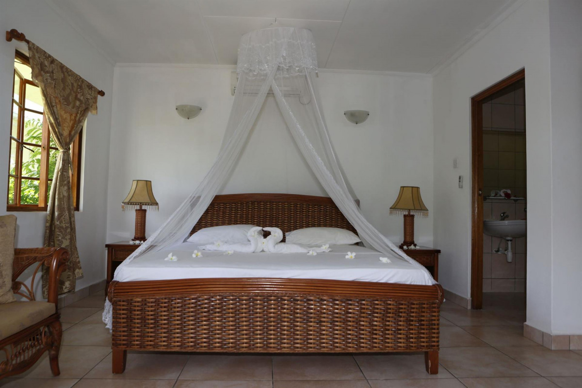 LE SURMER SELF CATERING CHALETS — фото 13