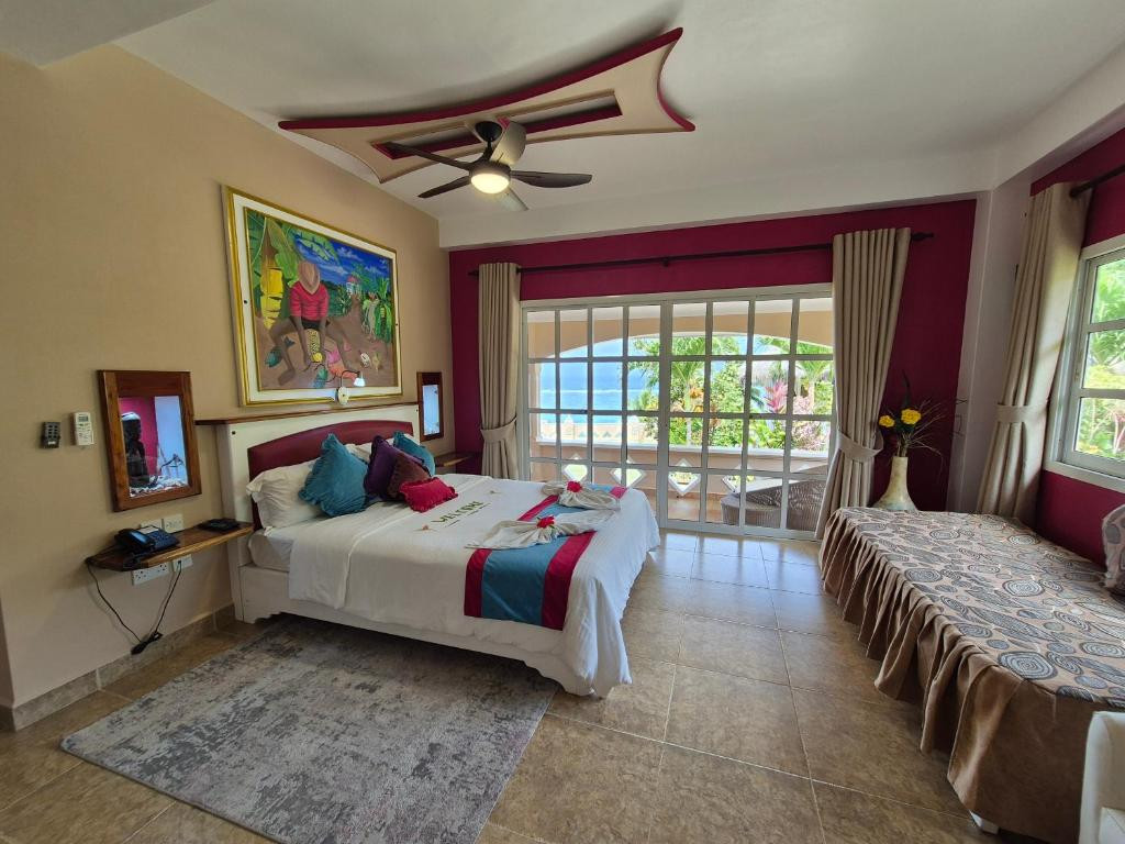 AU FOND DE MER VIEW SELF CATERING APARTMENT — фото 3