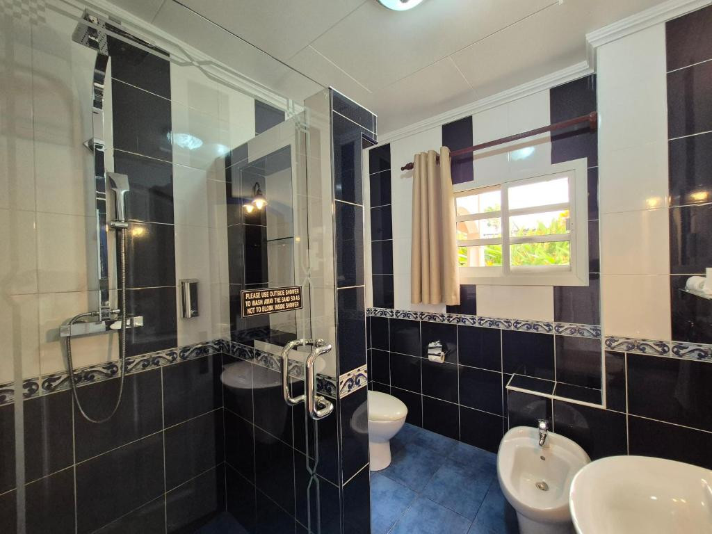 AU FOND DE MER VIEW SELF CATERING APARTMENT — фото 17
