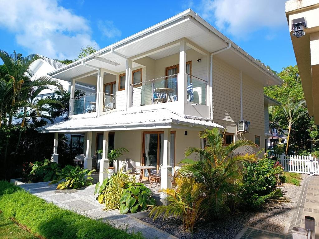 CROWN BEACH HOTEL — фото 14