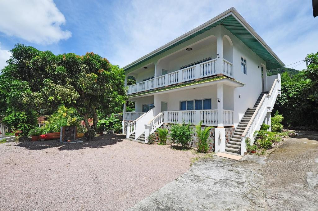 DIVERS LODGE GUEST HOUSE — фото 4