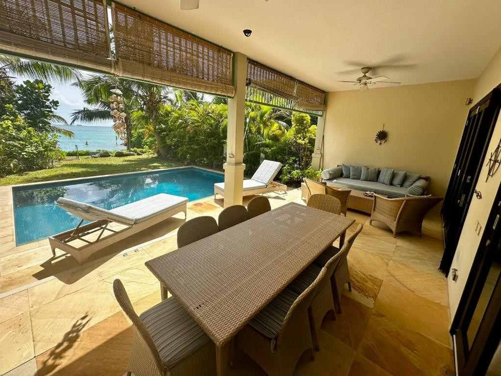 EDEN ISLAND LUXURY ACCOMMODATION — фото 4