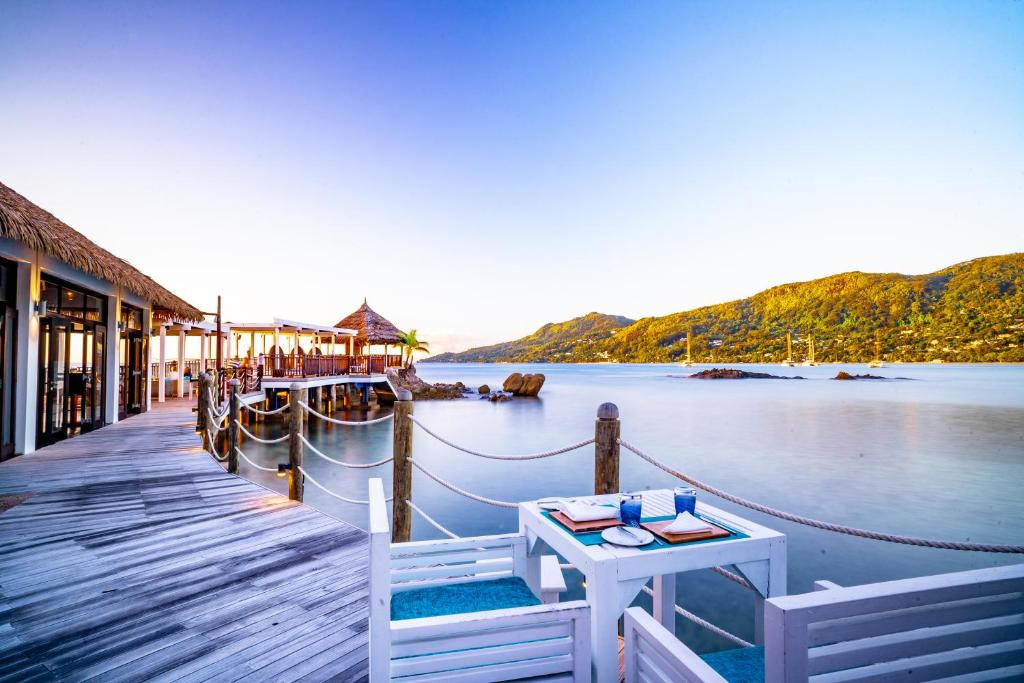 FISHERMANS COVE RESORT (EX. LE MERIDIEN FISHERMANS COVE) — фото 16
