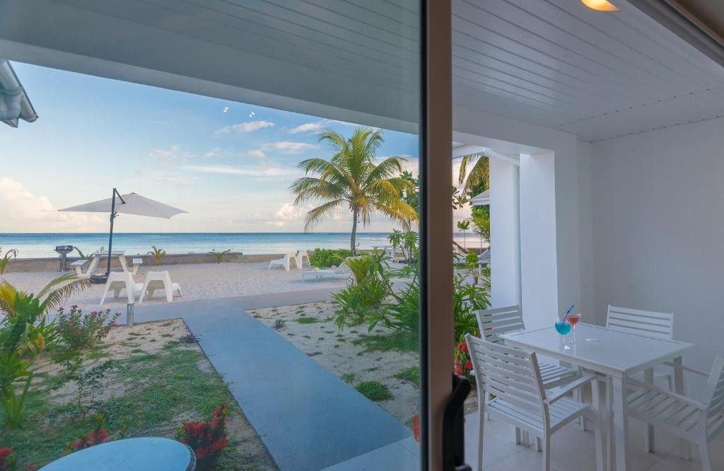 LE NAUTIQUE LUXURY BEACHFRONT APARTMENTS — фото 12