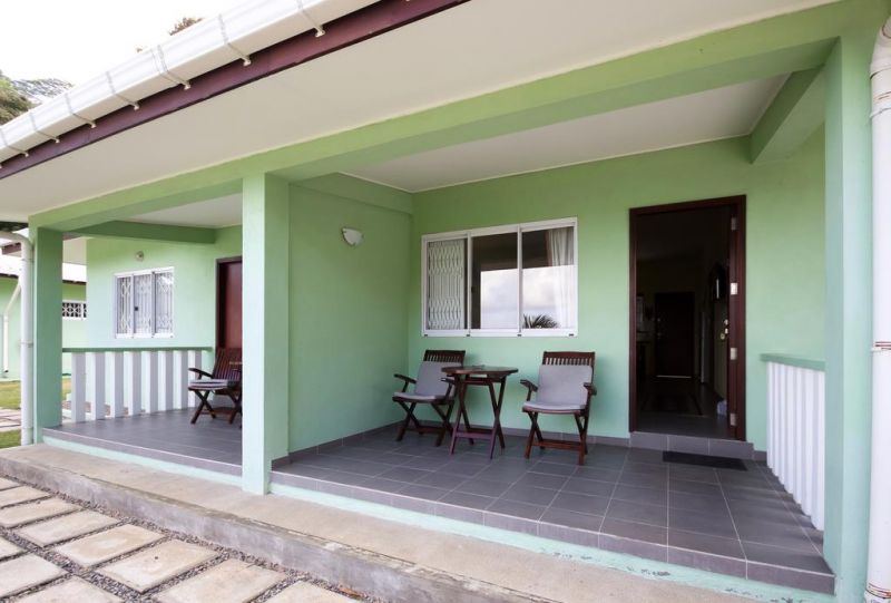 SURFERS SELF CATERING CHALETS — фото 11