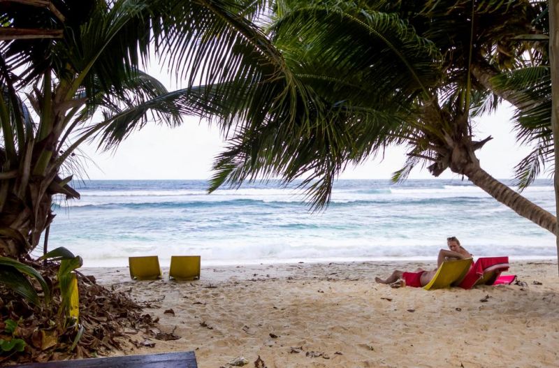 SURFERS SELF CATERING CHALETS — фото 15