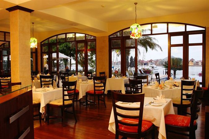 THE WHARF HOTEL & MARINA — фото 15
