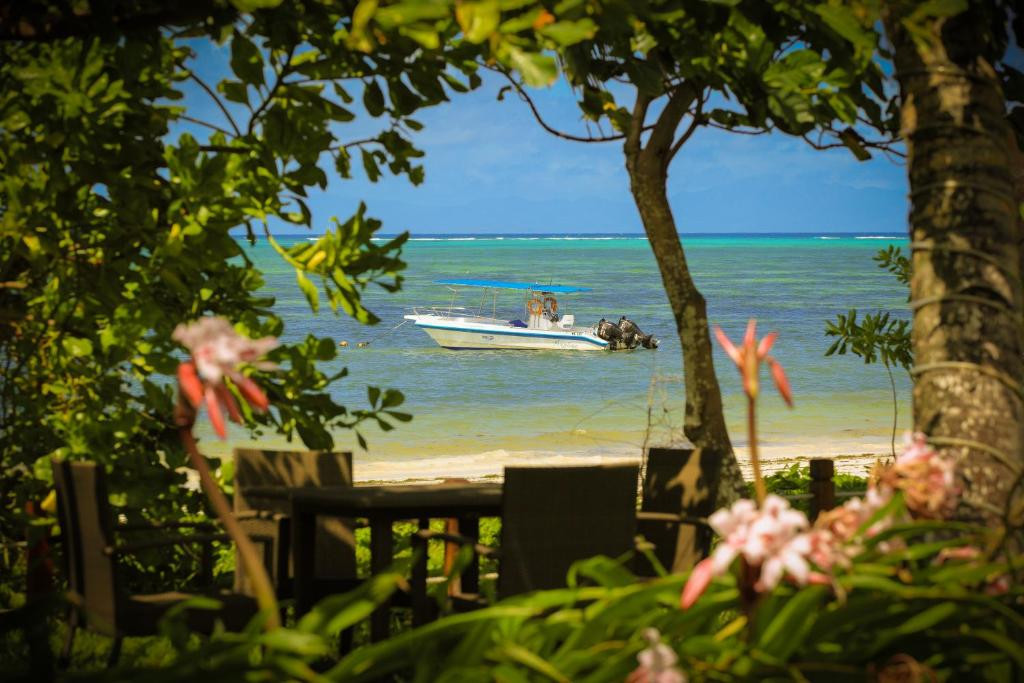 DHEVATARA BEACH HOTEL — фото 15