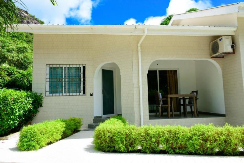HIDEAWAY HOLIDAY APARTMENTS — фото 11