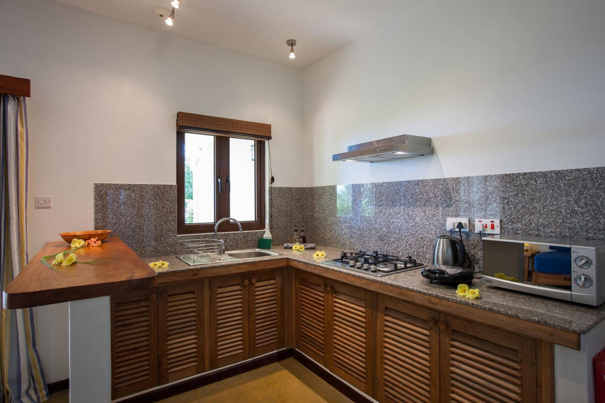 L HIRONDELLE GUEST HOUSE APT — фото 9