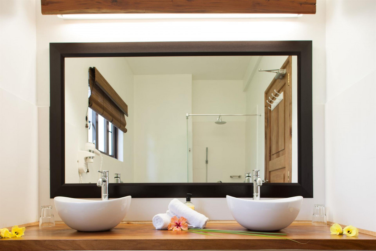 L HIRONDELLE GUEST HOUSE APT — фото 11