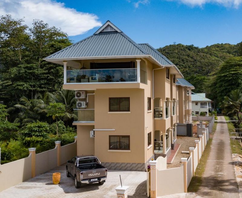 STONE SELF CATERING APARTMENT