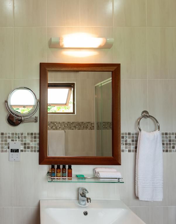 STONE SELF CATERING APARTMENT — фото 7