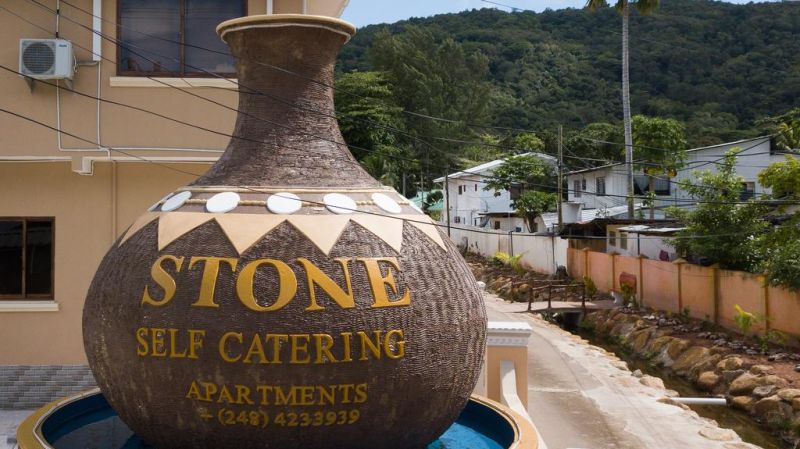 STONE SELF CATERING APARTMENT — фото 8