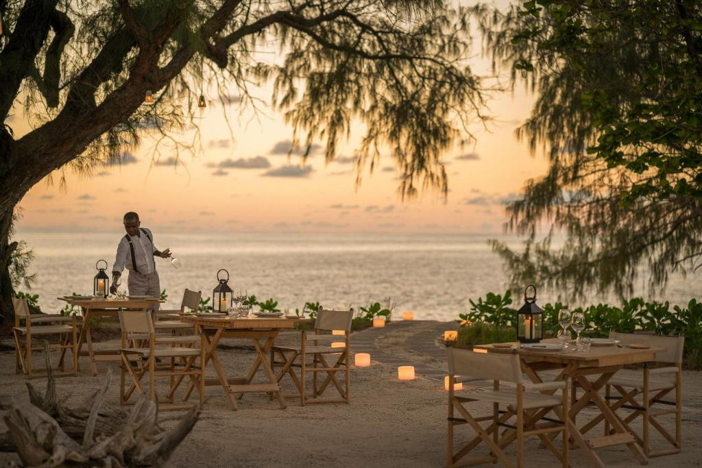 FOUR SEASONS RESORT SEYCHELLES AT DESROCHES ISLAND — фото 8