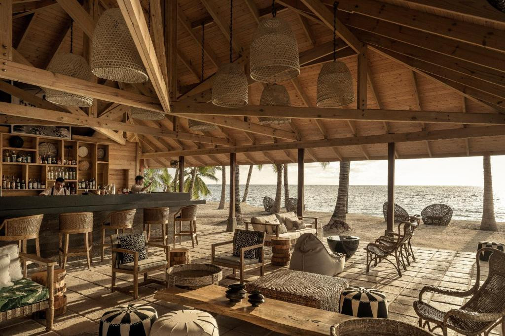 FOUR SEASONS RESORT SEYCHELLES AT DESROCHES ISLAND — фото 13