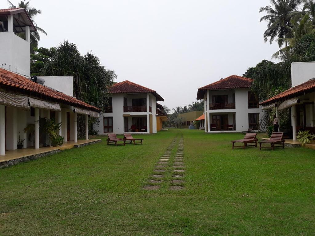AHYORA BEACH RESORT (EX. MUTHUMUNI AYURWEDA BEACH RESORT) — фото 16