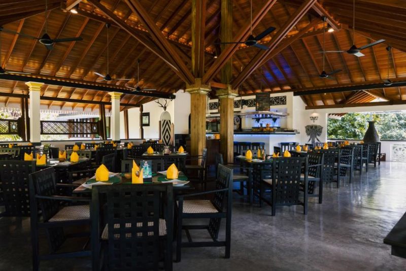 AMAL BEACH HOTEL — фото 3