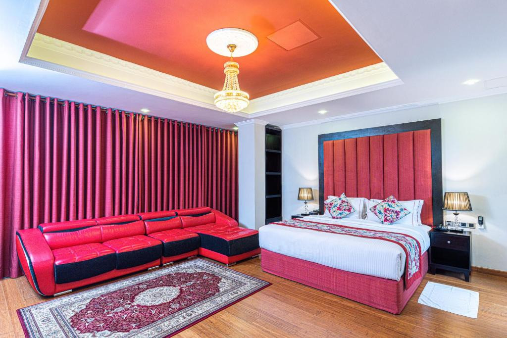 EARLS RED COLOMBO — фото 10