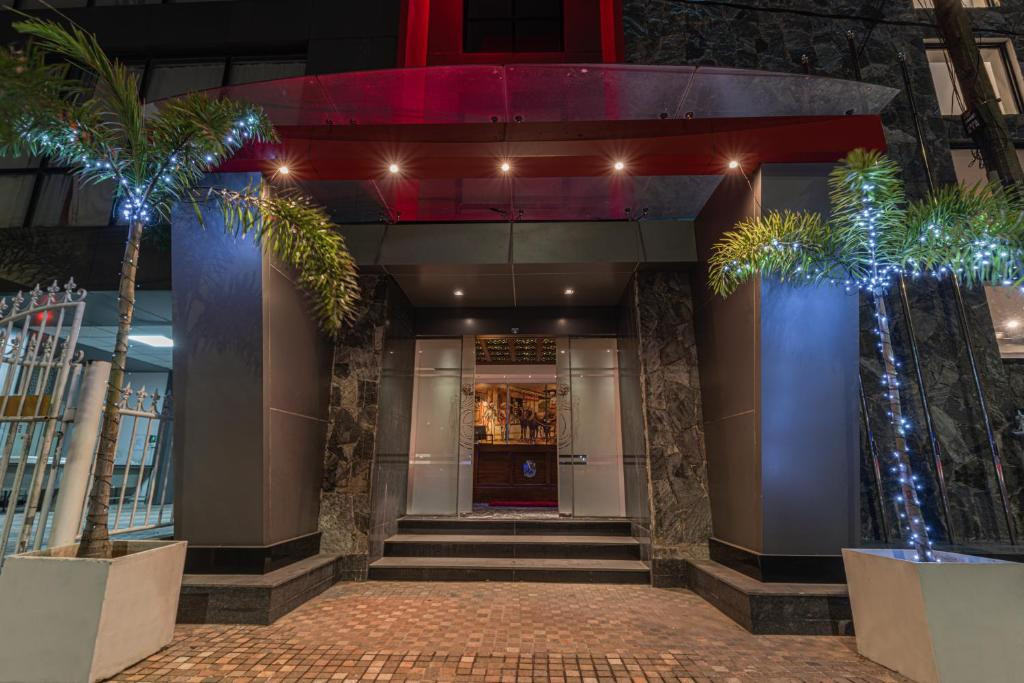 EARLS RED COLOMBO — фото 17