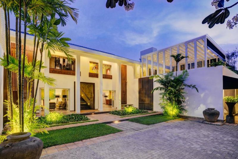 TARU VILLAS LAKE LODGE