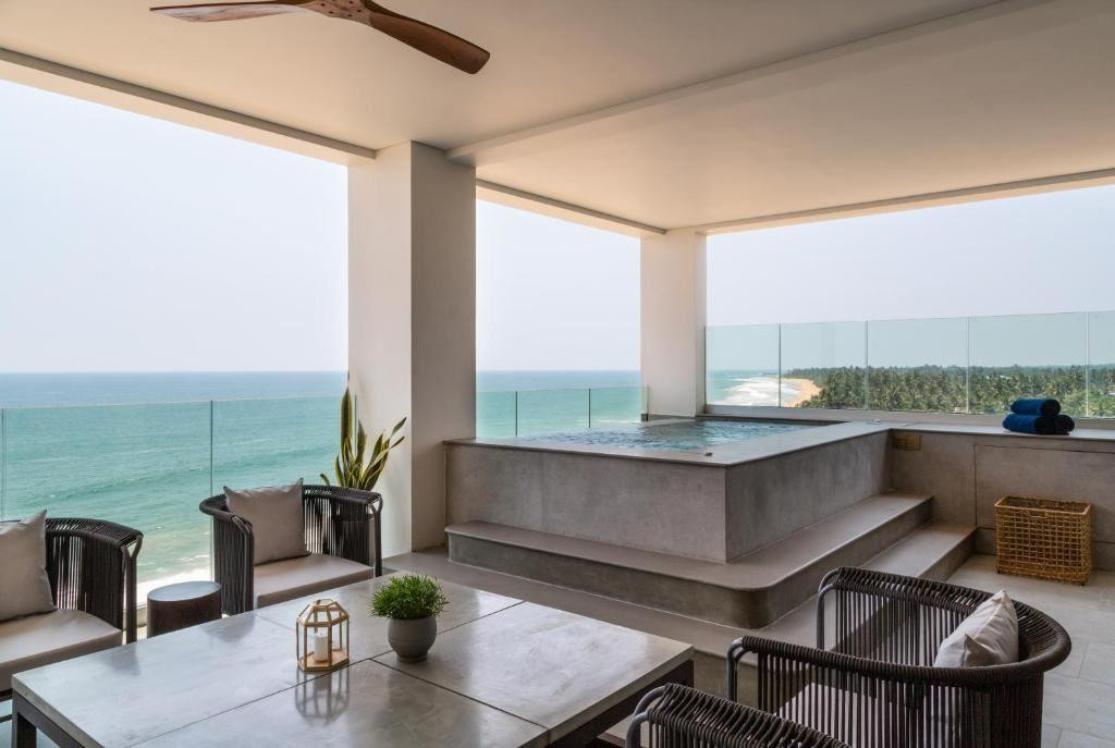 CRYSTAL SANDS GALLE — фото 15