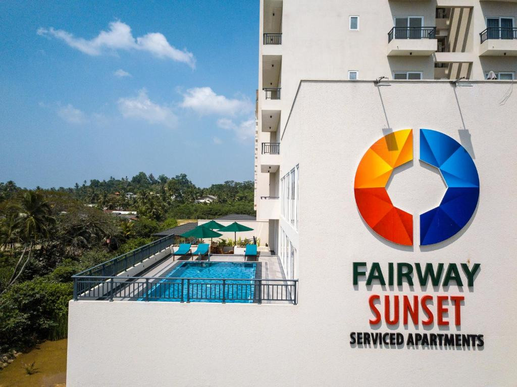 FAIRWAY SUNSET SERVICED APARTMENTS — фото 2