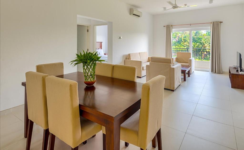 FAIRWAY SUNSET SERVICED APARTMENTS — фото 14
