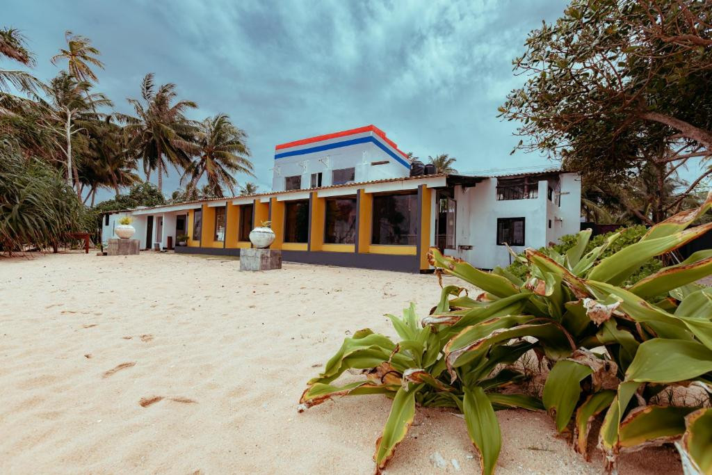 ALONISH RESORT