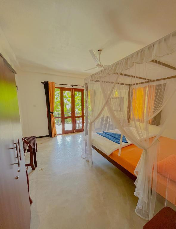 EASY LIVING GUEST HOUSE — фото 11