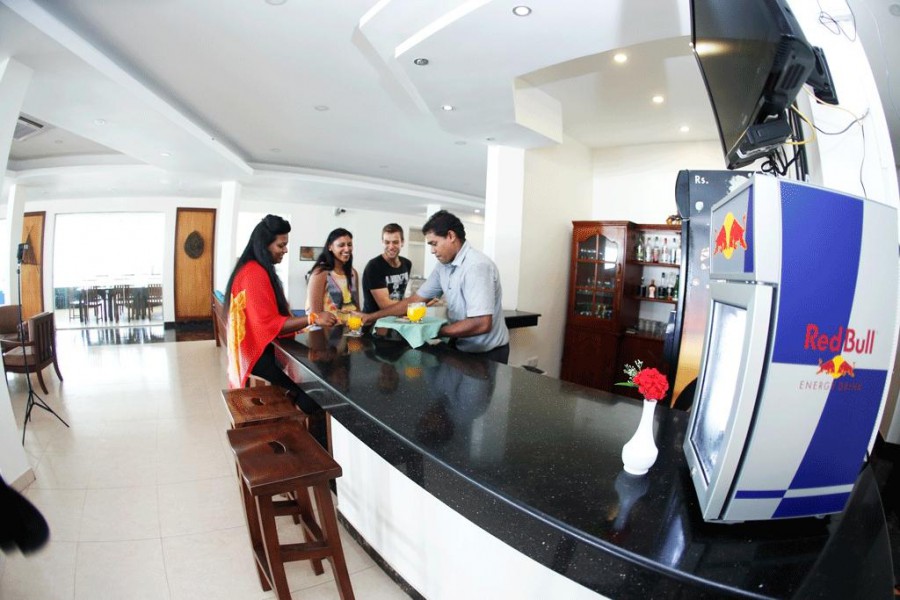 HIKKADUWA BEACH HOTEL — фото 4