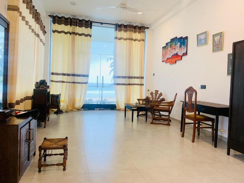 KAVIN BEACH HOTEL — фото 12