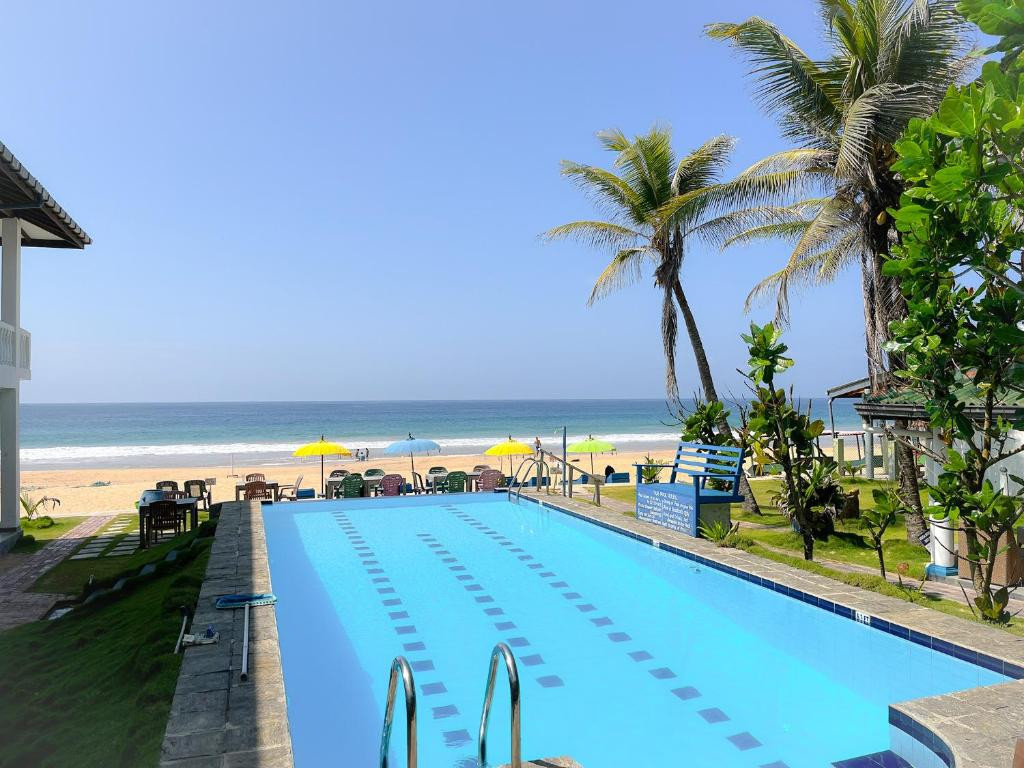 PEARL ISLAND BEACH HOTEL — фото 2