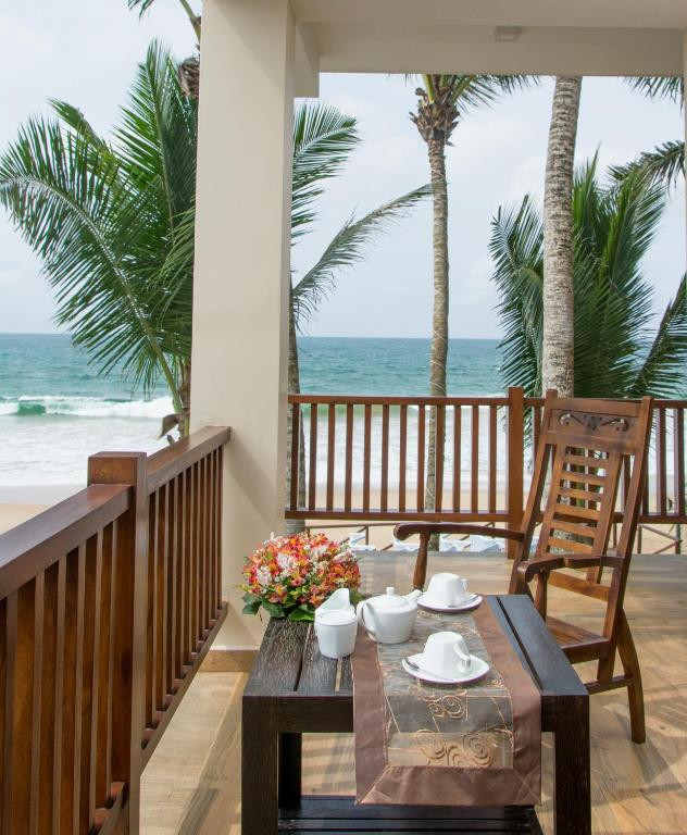 SAPPHIRE SEAS BEACHFRONT HOTEL — фото 7