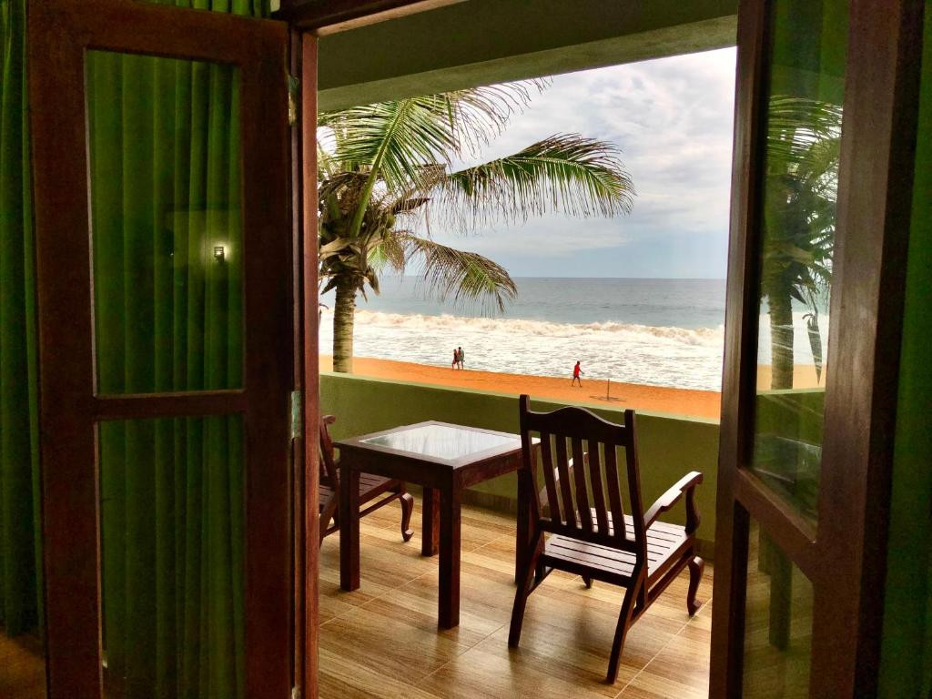 SERENADE BEACH HOTEL — фото 13