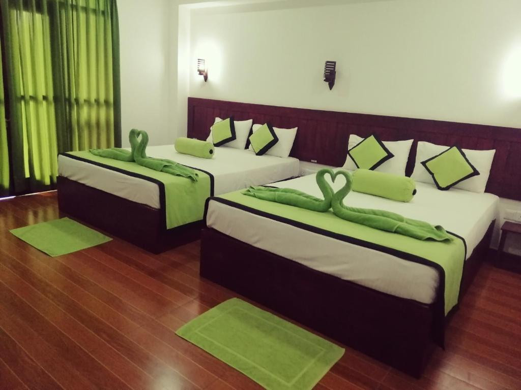 SERENADE BEACH HOTEL — фото 14