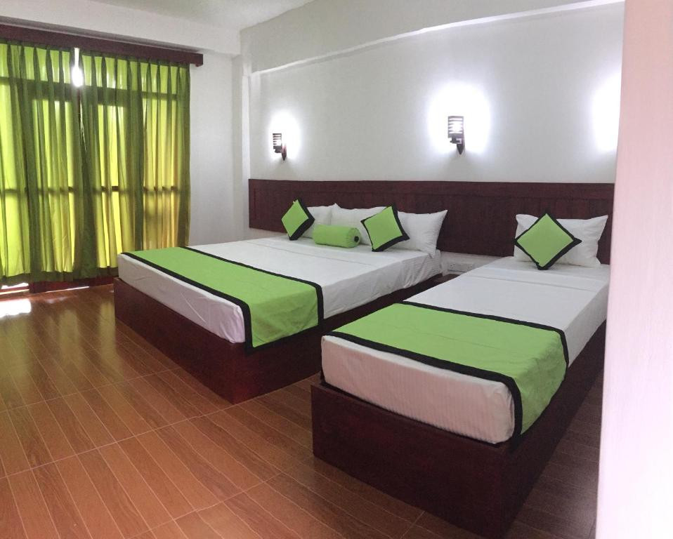 SERENADE BEACH HOTEL — фото 15