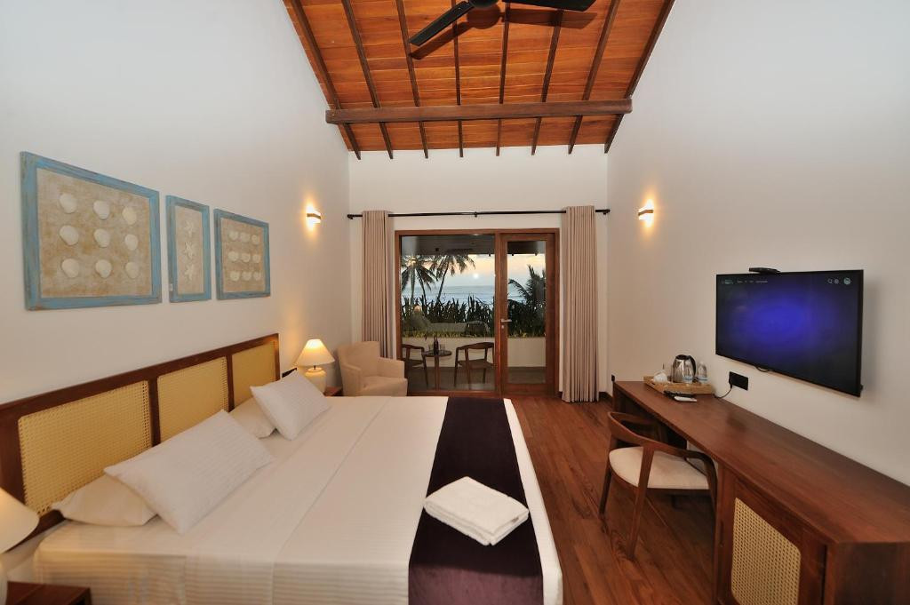 TANTALIZE BEACH RESORT — фото 6
