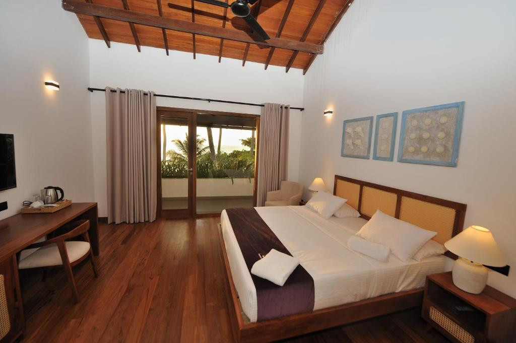 TANTALIZE BEACH RESORT — фото 9