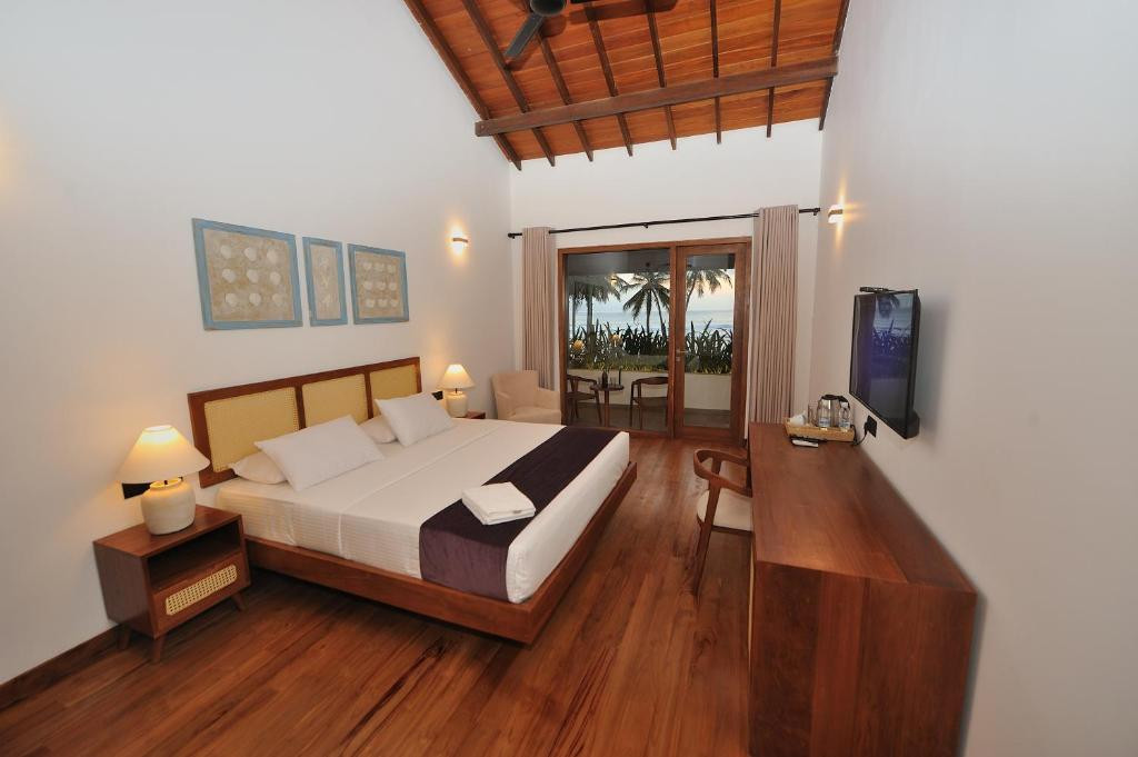 TANTALIZE BEACH RESORT — фото 12