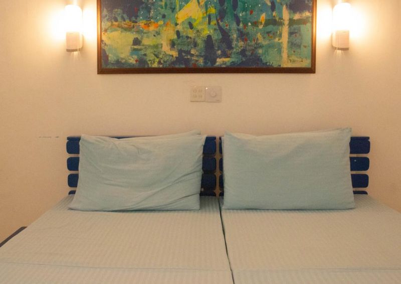 THE BLUE STRIPE INN — фото 13