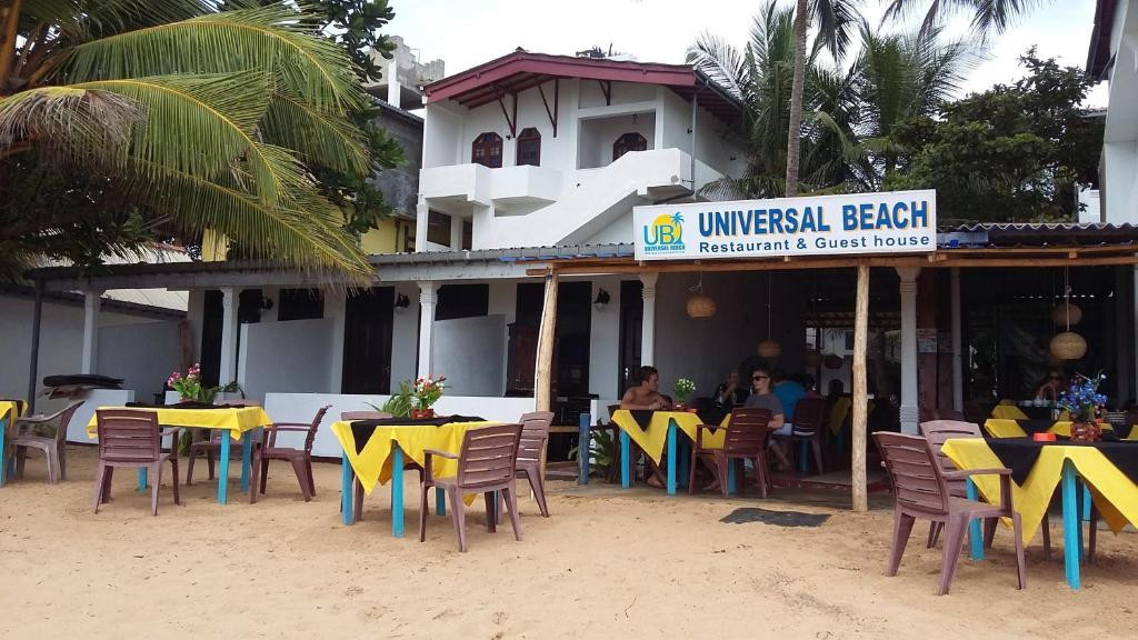 UNIVERSAL BEACH