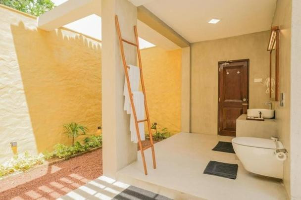 HIBISCUS BEACH HOTEL & VILLAS — фото 15