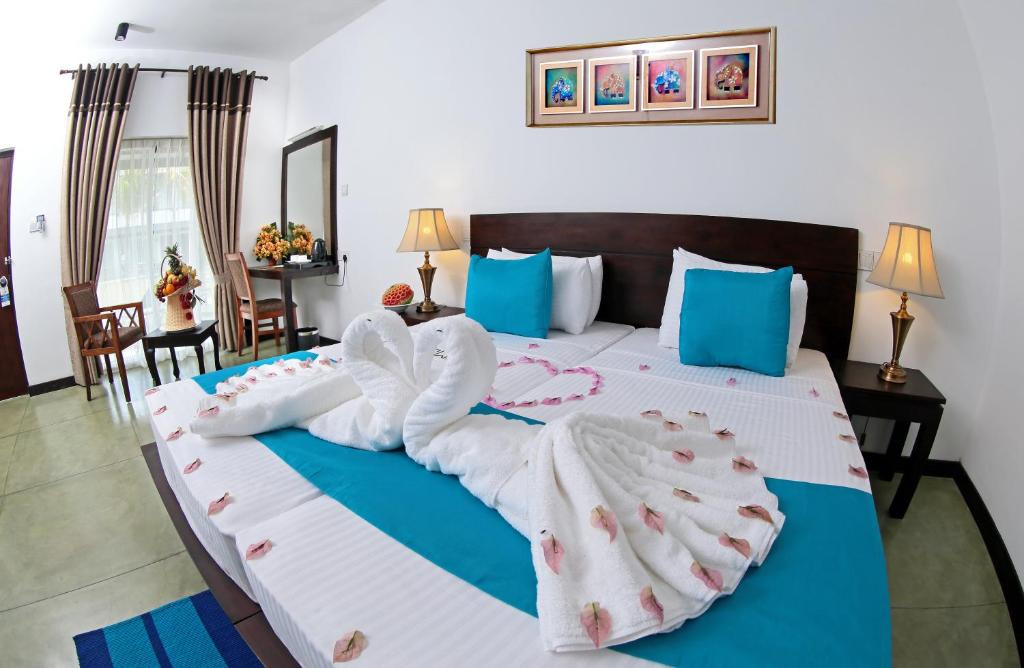RATHNA BEACH RESORT (EX. COCO ROYAL BEACH) — фото 4